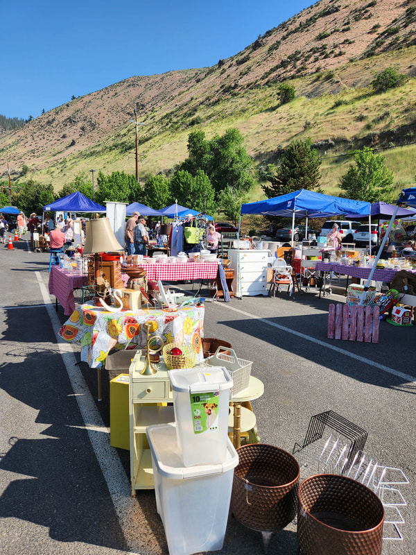 Another view of the many vendors in our flea market